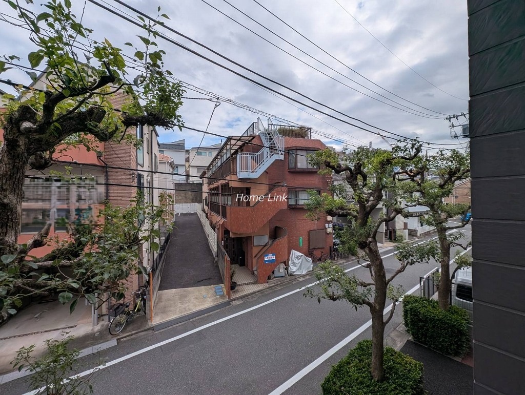 サラータ赤塚2階　遮る建物はなく陽当り良好